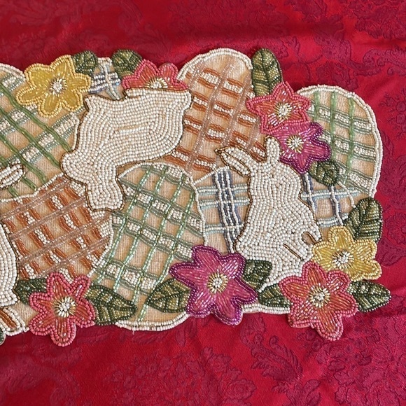 Brand New Colorful 36" Easter Bunnies Eggs Floral Spring Beaded Table Runner - Picture 9 of 13